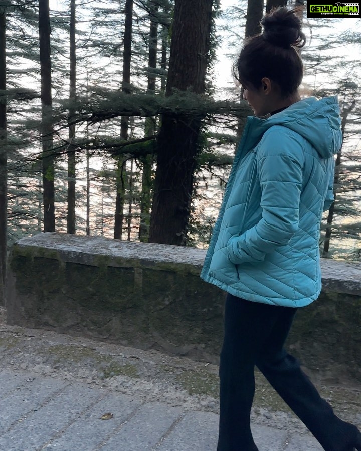 Shivangi Joshi Instagram - Hot chocolate weather..☺️ Mussoorie - The Queen Of Hills