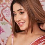 Shivangi Joshi Instagram - 🌸 Outfit @mahimamahajanofficial Styled by @stylingbyvictor @sohail__mughal___ Earrings @koharbykanika Assisted by @ebthestylecoach Clicked by @kvinayak11 Mumbai - मुंबई