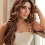 Shivangi Joshi Instagram - 🦢 Outfit: @label_pinkmacaroni Styled by @stylingbyvictor @sohail__mughal___ Photographer @amitkhannaphotography Assisted By @ebthestypecoach Makeup @makeupbyanshu Hair @sunny_hairr @kapil_parmar0751
