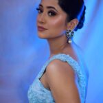 Shivangi Joshi Instagram – 🦋

Styled by @stylingbyvictor @sohail__mughal___
Outfit @geishadesigns
Earrings @aquamarine_jewellery
Assisted by @ebthestylecoach
Hair @sunny_hairr
Makeup @imsumansingh
Clicked by @ruhaankhanportraits