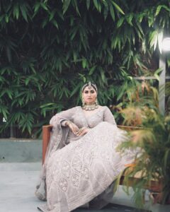 Shivani Narayanan Instagram - When the sun shine , we shine together @shamini_shankar_official @murlee_photography @malgudi_designs @ishwaryaalaguvel @ratnamakeupartist @chennai_jazz