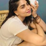 Shivani Narayanan Instagram – Hi how u all doing 😉👋 
Clicks after a Green Tea 🤷🏻‍♀️