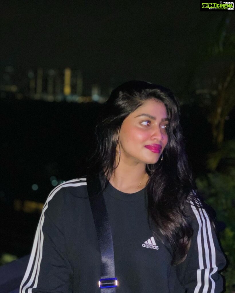 Shivani Narayanan Instagram - Hey there 👋, good day . Kuala Lumpur