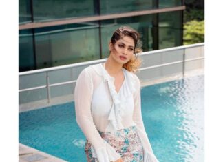 Shivani Narayanan Instagram - Hey Hi 👋 @prachuprashanth @chaitanyarao_official @vurvesalon
