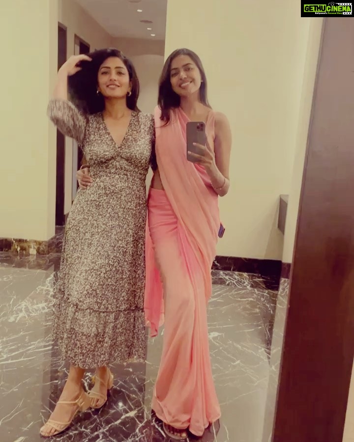 Shivani Rajashekar Instagram - Dorlings!!! 💕