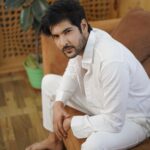 Shivin Narang Instagram - Tu jo bhi kahe ban jau main 🤍