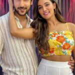 Shivin Narang Instagram - #AnkhiyaanNaAnkhiyaan promotions 🎵 💃 Thankuu for the amazing response everyone ❤️🤗 Do make reels n tag us… we will share @sonymusicindia . #shivinnarang #muktimohan