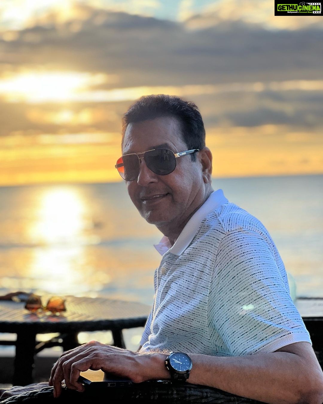Shivin Narang Instagram - Happy Birthday Dad ♥️ You are the reason of my smile , my happiness, my dreams , one stop solution for everything in this world. Can’t ask for anything more in this life 🤗 Thank you God for everything 🎂🙏♥️ 🥂