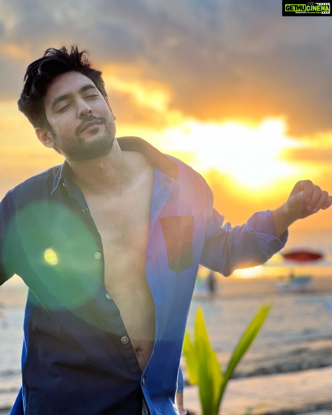 Shivin Narang Instagram - Lost in Trance ♥️ . . #bali @doublesixseminyak #shivinnarang Double - Six Luxury Hotel Seminyak