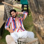 Shivin Narang Instagram - In between all the Hustle 🌈 . . #shivinnarang #AnkhiyaanNaAnkhiyaan #promotions