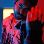 Shivin Narang Instagram - Candy shop 🍭 👟🎧 . . #shivinnarang #feelitreelit #CandyShop #hiphopfashion #50cent #nikejordan #fashionandme 📸 @indoframes_
