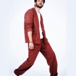 Shivin Narang Instagram - 🤎✨ . . #dresstoimpressyourself #beyou 📸 @clickwitharjun @retouchbyhim @influencercitystudio