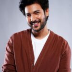 Shivin Narang Instagram - 🤎✨ . . #dresstoimpressyourself #beyou 📸 @clickwitharjun @retouchbyhim @influencercitystudio