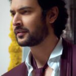 Shivin Narang Instagram - Iss kahaani mein hero nahi, sab villain hai! #Manzoor, releasing tomorrow, only on Shemaroo Filmi Gaane YouTube channel. Stay Tuned! @latharajiniofcl @pprernaarora @bayfilms_llp @sunttoshnm @shivin7 @suresh_krissna @ikussum @ssalmanmshaikh @archsda @sattyajitgazmer #We1 #newsong #PrernaVArora #shivinnarang #musicsingle #single #MANZOOR #music #Bayfilms #bollywoodsongs #bollywoodmusic #foryou #fyp #explore #trending #explorepage