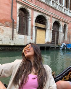 Shonali Nagrani Instagram - Venezia ……… I can’t get over you:) #gondolavenice #gondolaride #gondola #vacation #travelphotography #travel #venice #italy