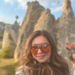 Shonali Nagrani Instagram - Kapadokya/Cappadocia :) #airballoon #turkey #experience #cappadocia Cappadocia, Turkey
