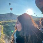 Shonali Nagrani Instagram - Kapadokya/Cappadocia :) #airballoon #turkey #experience #cappadocia Cappadocia, Turkey