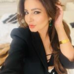 Shonali Nagrani Instagram - I’m a black and white kinda person:) #aboutlastnight #nightout #partywear #partytime #blackandwhite #goingout #notaweekend #midweekparty