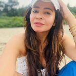 Shonali Nagrani Instagram - Early morning beach walk:) It’s hard to wipe that grin off. #beach #beachvibes #smile #beachlife #beachwalk #goa #newyear2023 #newyear #bliss #sea #sealife #sand #sunshine #vitaminsea