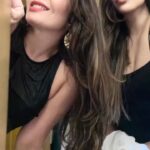 Shonali Nagrani Instagram - Here’s wishing us a lifetime of hour long phone conversations KK. @karishmakotak26 . Welcome to Mumbai:) #friendsforlife #love #friendship #friendshipgoals #reels #reelsinstagram #reelsvideo #reelkarofeelkaro #reelsindia #sisterlove #sister