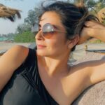 Shonali Nagrani Instagram - Even when I’m not in Goa a part of me is always there. Goa settles my soul with calm and ❤️:) #goamemories #goadiaries #throwback #goalove #love #bliss #soul #takemethere #beachvibes #beachlife #seawater #reelsvideo #reels