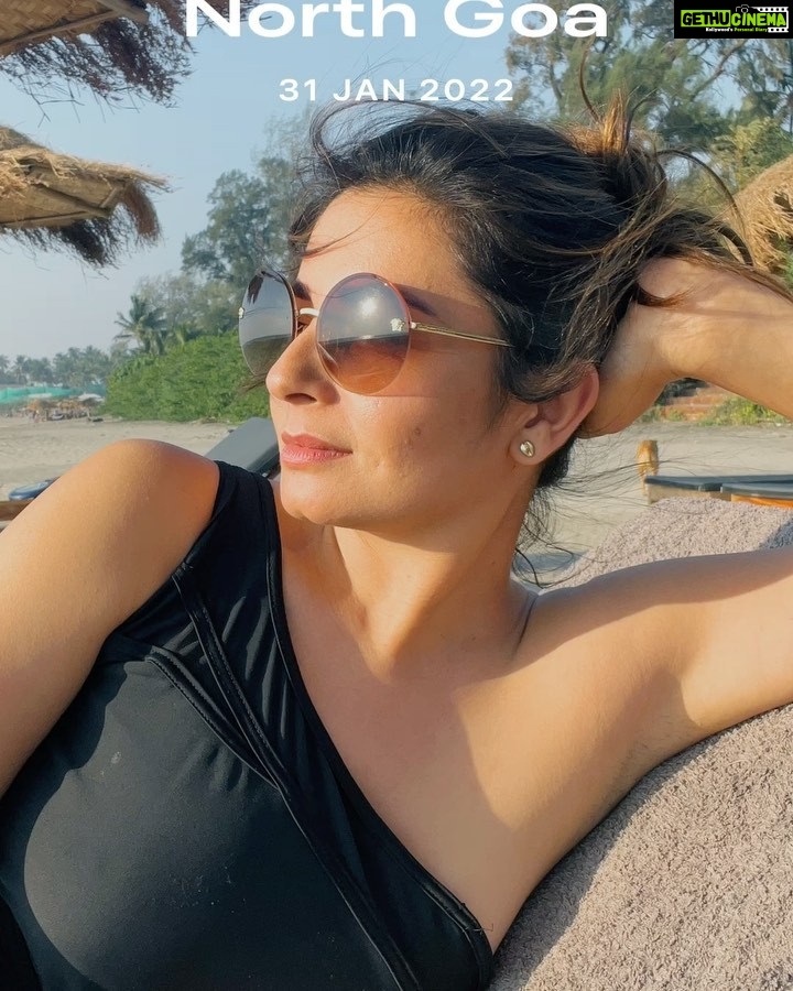 Shonali Nagrani Instagram - Even when I’m not in Goa a part of me is always there. Goa settles my soul with calm and ❤️:) #goamemories #goadiaries #throwback #goalove #love #bliss #soul #takemethere #beachvibes #beachlife #seawater #reelsvideo #reels