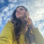 Shonali Nagrani Instagram - Cover me in sunshine :) #vitd #sunshine #sunlight #sun #VitD #glowup #glow