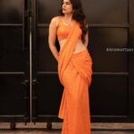 Shraddha Das Instagram - Dhee Finale Thank you @bobbyangara99 for customising this pretty saree for me ! 📸 @krishnatejah Jewellery : @the_jewel_gallery Hair : @salomipillai #dhee #sareelove #shraddhadas Hyderabad India