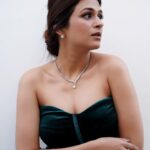 Shraddha Das Instagram - Dhee 15 Quarterfinals Gown : @hm.hmingmawii Jewellery : @the_jewel_gallery Styling : @avanipratapgumber Hair : @salomipillai 📸 @stolenartss_photography Make up : @hareshwarp #dhee #hyderabad #shraddhadas Hyderabad India