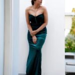 Shraddha Das Instagram - Dhee 15 Quarterfinals Gown : @hm.hmingmawii Jewellery : @the_jewel_gallery Styling : @avanipratapgumber Hair : @salomipillai 📸 @stolenartss_photography Make up : @hareshwarp #dhee #hyderabad #shraddhadas Hyderabad India
