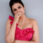 Shraddha Das Instagram - Dhee 15 Quarterfinals In @ahiclothing Pr : @sonyashaikh Jewellery : @the_jewel_gallery Styling : @avanipratapgumber Hair : @salomipillai Make up : @hareshwarp 📸 @stolenartss_photography #dhee #coordset #pinkpinkpink Hyderabad India