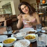 Shraddha Das Instagram - Sambal is the tastiest thing I have ever had ! Plz do try it ! 👱‍♀️ @versatile_makeoversartist agrees?! #srilankanspread #foodie #alwayshungry Colombo, Sri Lanka