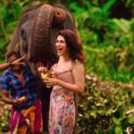 Shraddha Das Instagram – My heart is where there is an animal ❤️ Pinnawala Elephant orphanage , Sri Lanka 😍

 📸 @krishnatejah 
👱‍♀️ @versatile_makeoversartist 

#srilankatravel #elephantlove #pinnawala #shraddhadas Pinnawala, Sri Lanka