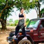 Shraddha Das Instagram – “When life gives you a chance to explore the unknown, take it and never look back 
👱‍♀️ @versatile_makeoversartist 
📸 @krishnatejah 

🌅🐘 #safari #exploremore #srilankanelephants Udawalawe
