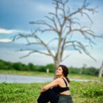 Shraddha Das Instagram – “When life gives you a chance to explore the unknown, take it and never look back 
👱‍♀️ @versatile_makeoversartist 
📸 @krishnatejah 

🌅🐘 #safari #exploremore #srilankanelephants Udawalawe