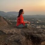 Shraddha Das Instagram - The most beautiful trek organised by @radissonresortandspalonavala , the moment at the top of the mountain was just surreal 😍 #trek #travelgram #lonavla Radisson Resort & Spa Lonavala