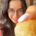 Shraddha Kapoor Instagram - Aap log kiske pyaar mein Bheege Bheege Bheege? Comments mein batao aur apni apni reels banao #TerePyaarMein
