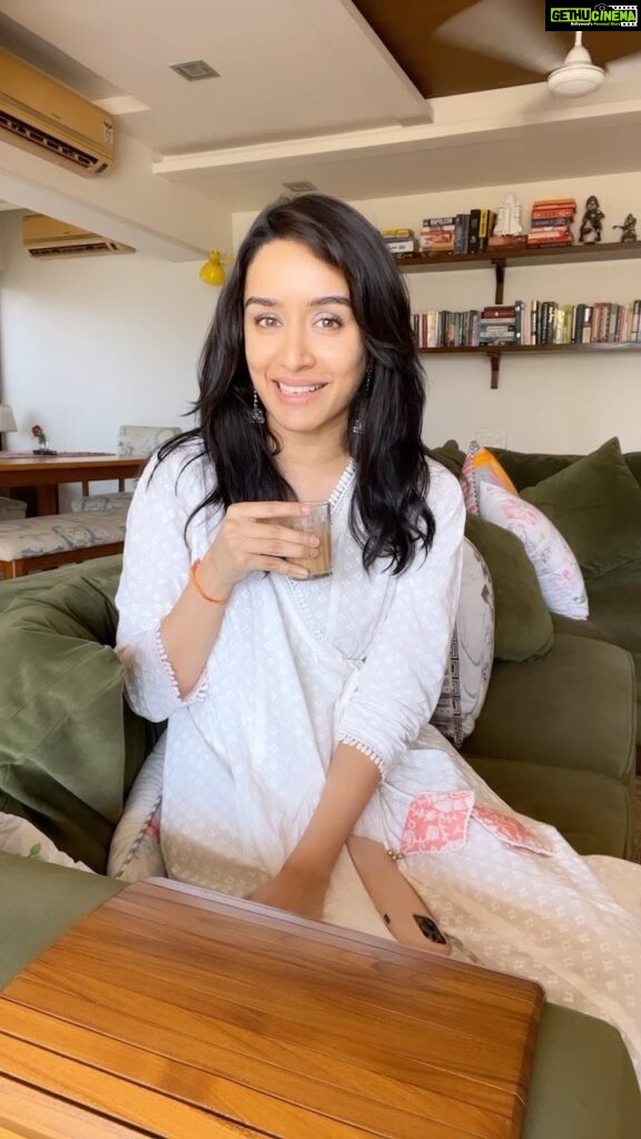 Shraddha Kapoor Instagram - The wait is over 🤩 Watch the high-octane #TATAIPL2023 starting today in multiple languages, with 4K streaming! Avail the multi-cam feature & much more ➡ LIVE only on #JioCinema 🙌 Ye hai Digital 🇮🇳 ka #TATAIPL #IPLonJioCinema @officialjiocinema #collab