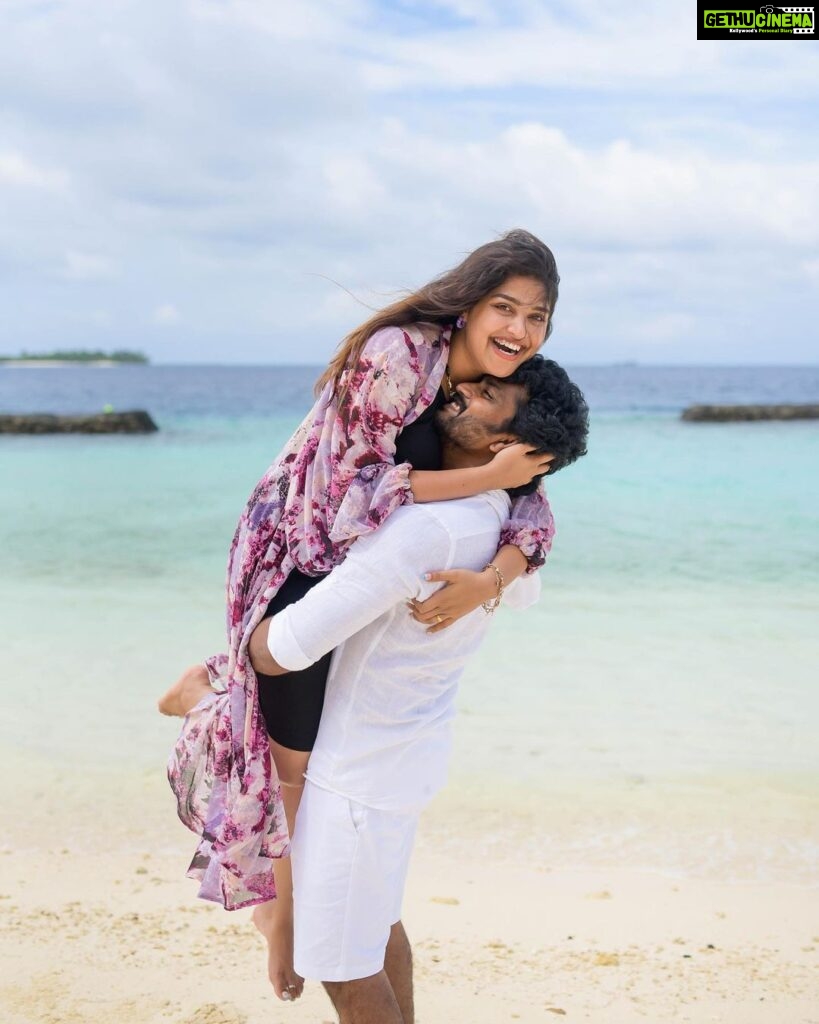 Shreya Anchan Instagram - My world ❤️ @shreyaanchan_official 😘 #maldives #vacation @touronholidays