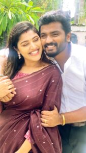 Shreya Anchan Instagram - Mudhal nee mudivum nee 😘❤️🤗 @shreyaanchan_official