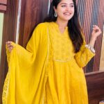 Shreya Anchan Instagram - Wearing: @zehrish_official 💖
