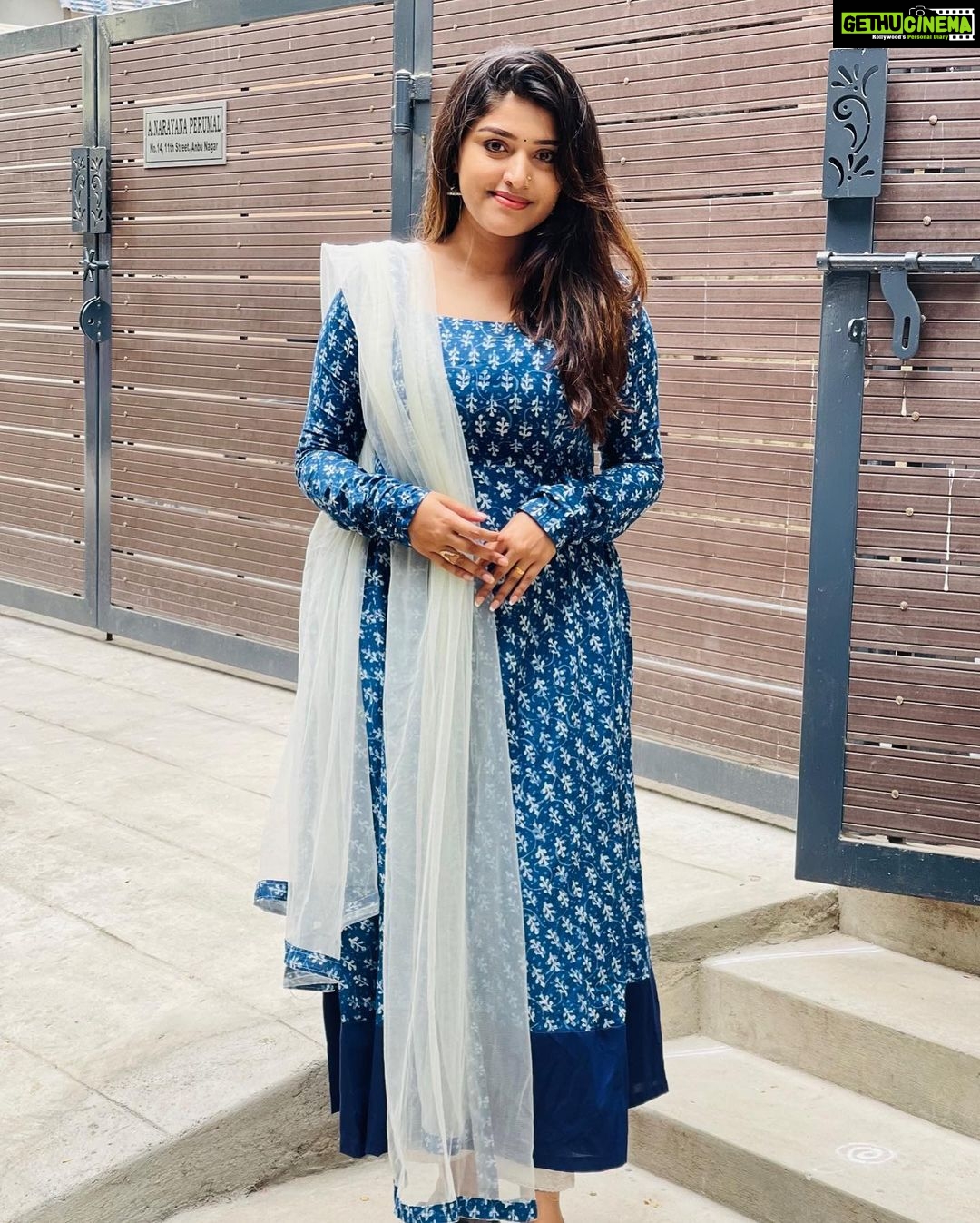Shreya Anchan Instagram - Wearing @tag_a_clothing_brand 💖