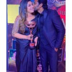 Shreya Anchan Instagram - I am so so happy and proud of you papa Best son….. This is not just a award Neenga ella Ammakuludaya manasayum jeyichitinga….. saravanan ipo ellorudaya veetu chella payan ayitaru. Enaku saravanan Madhiri Payan irundha nalla irukum nu you tube la comments naney padichi iruken , ipo Romba Romba sandhoshama iruku .You derserve it . Idhu ellamey unga hard work dedication ku kedacha Vetri ……you are such an amazing performer I take a bow for that saravanan mattum illa sidhu vum best son dhan 😘 Idhe madhiri innum nariya medaila nariya awards vanganum vanguveenga 🤩🥳 I love you so much papa @sidhu_sid_official ♥️