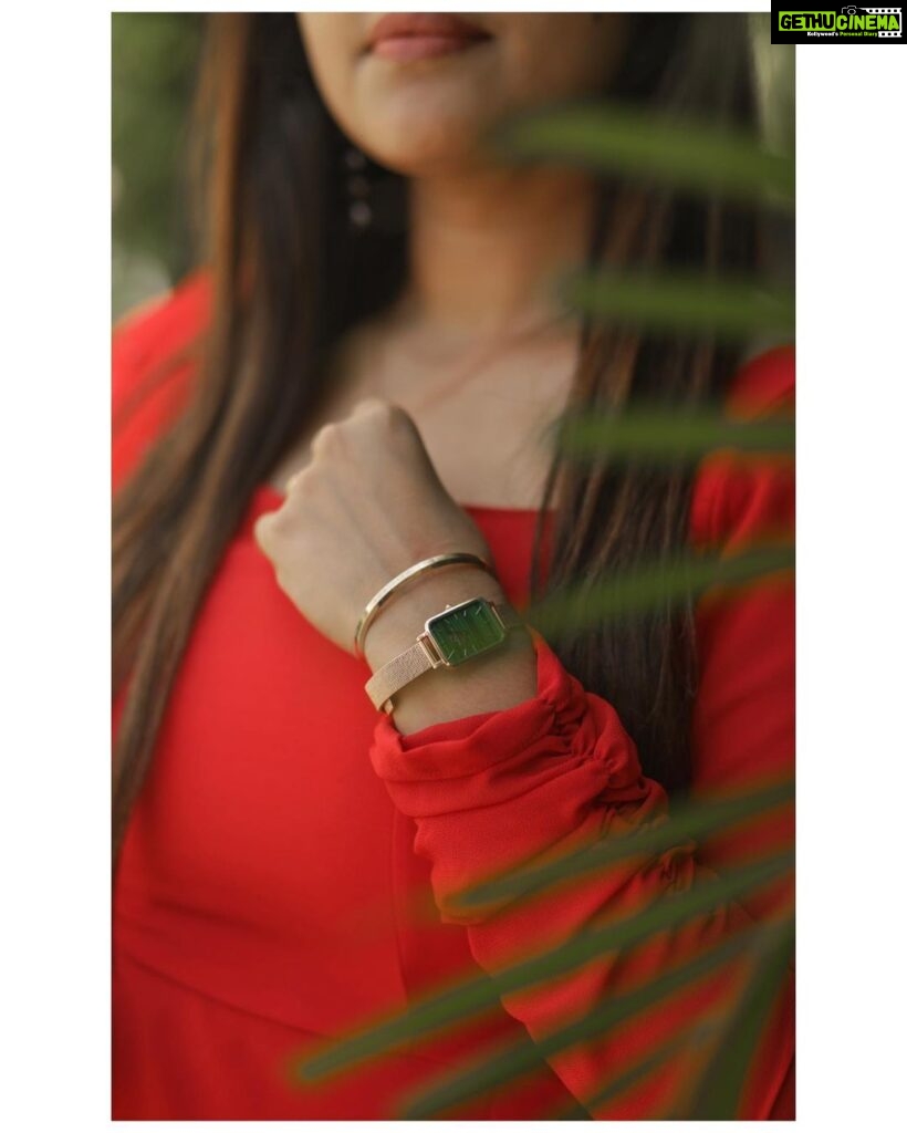 Shreya Anchan Instagram - Gift your loved ones a @danielwellington this Valentines Day ❤️ Get up to 20% off on your favourite timepieces. Plus, you guys get an additional 15% off with my code "SHREYAO" #danielwellington #Ad