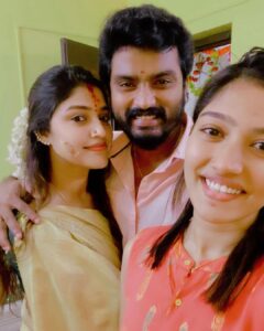 Shreya Anchan Instagram - Mangalore dairies 😍🥰🥰🥰
@shreyaanchan_official 😘@priyaanchan15🤗
#ssthirumanam 💕