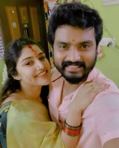 Shreya Anchan Instagram - Mangalore dairies 😍🥰🥰🥰
@shreyaanchan_official 😘@priyaanchan15🤗
#ssthirumanam 💕