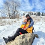 Shreya Anchan Instagram – My favorite destination with my favorite person 💜
#kashmirdairies♥ #heavenonearth 

Thank you @touronholidays for making this trip hassle free for us 😍🤗
It’s been a memorable one 💕