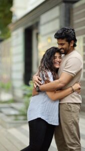 Shreya Anchan Instagram - #EnRojaaNeeye ❤️🥰🧿 @samantharuthprabhuoffl @thedeverakonda @heshamabdulwahab @saregamatamil Vc : @dhanush__photography 📸 #kushi #vijaydeverakonda #samantha #couple #love #lifeline #saregamatamil
