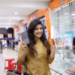 Shreya Anchan Instagram - @viveks.india Finally Purchased dishwasher at Viveks Black Friday Sale.. Viveks giving upto 75% discount for all products.. Guys best time to purchase don’t miss.. Offer only on November 25th @viveks.india https://viveks.com BT headset for mobiles and laptop bag & BT neckband free for laptop.. Firebolt Ninja Pro max smartwatch just 1999/- JBL Neckband just 1199/- USB cables @ just 49/ Smart wall charger @ just 179/- Boat Airdropes @ 999/- 10m dynamic headset @ 89/- #viveks #viveksonline #blackfridaysale #sakthi #cookuwithkomali #friday #tn #2022 #offer #discount