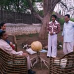 Shreyas Talpade Instagram - CIRCA 2004…The Hangman… Just before Iqbal released, I shot for this film The Hangman. Thank you Fahim for sending me these and it's like memories ka pitara he khol diya! 1. This was my first film with the legends Om ji and @gulshangrover ji. They took care of me like I was their son. We miss you Om ji 🙏. @smitajayakar_official ma'am played my mother, Nazneen played my love interest and the things I learned being on set with them helped strengthen my foundation. 2. It was Vishal Bhandari's directorial and what a young dynamic man he was….passed away a few years back and these pictures just make me miss him even more. 3. The wall you see was 4 floors high, not enough place to stand and back then without any harness I had to climb it and give a shot. It was my ‘director's vision’ and only I know how scary it looked from up there 🥴 I knew I could fall at the crack of a second. 4. Suhrudddd...my brother, my friend played my reel friend as well and then we went on to produce a film together...Baji! Hi @suhrudgodbole look…how you look 😁 5. And….as I write this I also remember very well that I almost killed a friend…Sagar…while shooting the action sequence in the film. He was unconscious for a while and I remember that day explicitly 🥲. All in all...this film has given me a lot. Bipinbhai, it’s time we made another one. #throwback